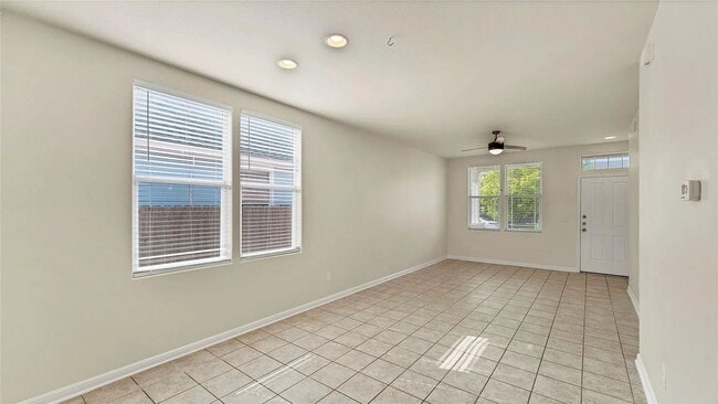 Building Photo - 334 Newberry Tr