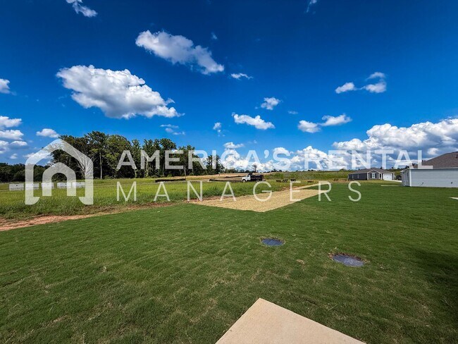 Building Photo - Home for Rent in Tuscaloosa, AL!! Available to View with 48 Hours Notice!