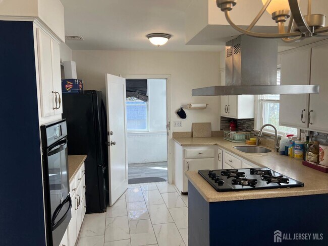 Building Photo - 13 Eastern Pkwy