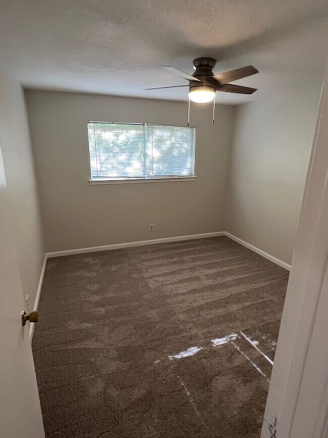 Building Photo - 503 Cutty Trail