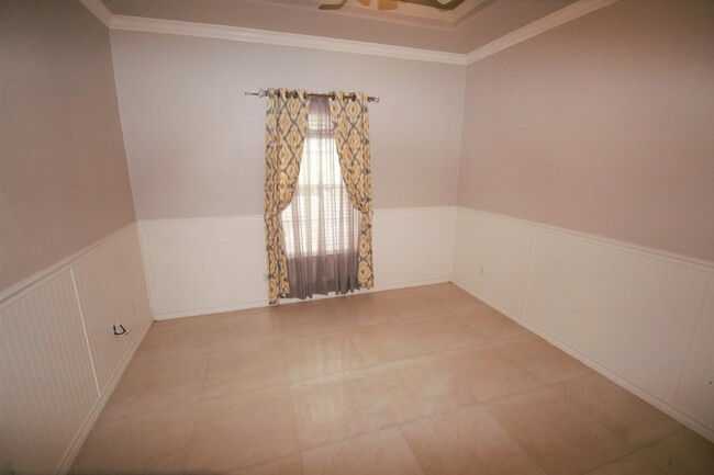 Building Photo - 3134 Homer Dr