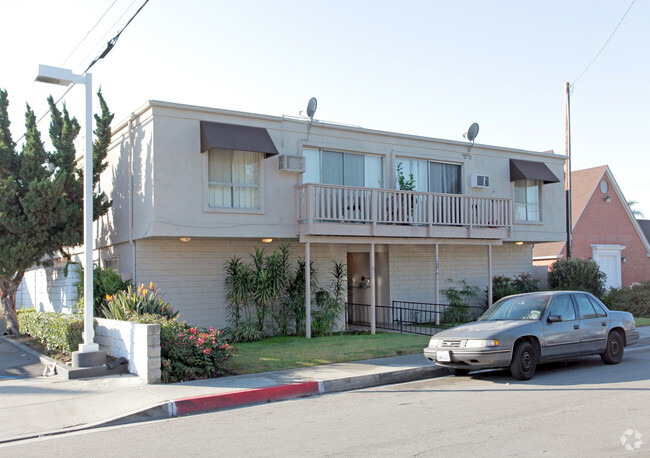 Building Photo - Park Street Apartments