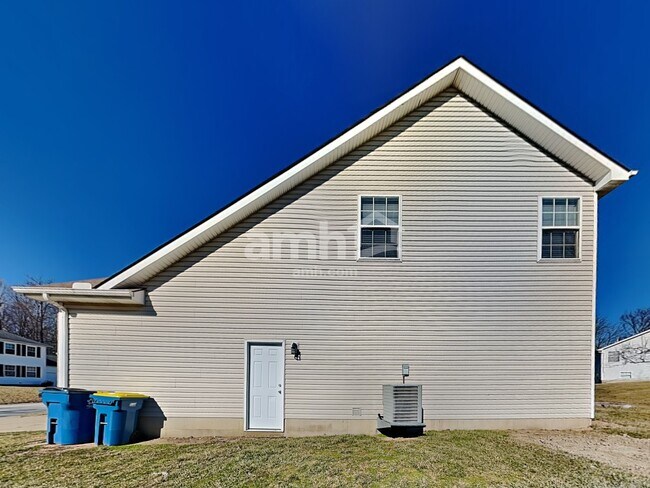 Building Photo - 6344 Sterling Woods Dr