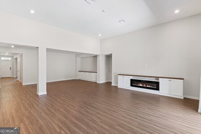 Building Photo - 208 Park View Ln