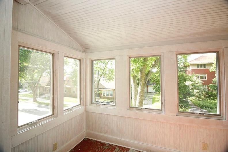 Building Photo - 2719 E Hartford Ave