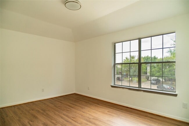 Building Photo - 16327 Woma Ct
