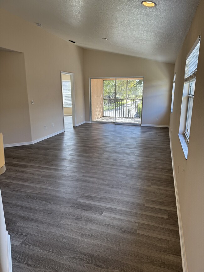 Building Photo - 26741 Little John Ct