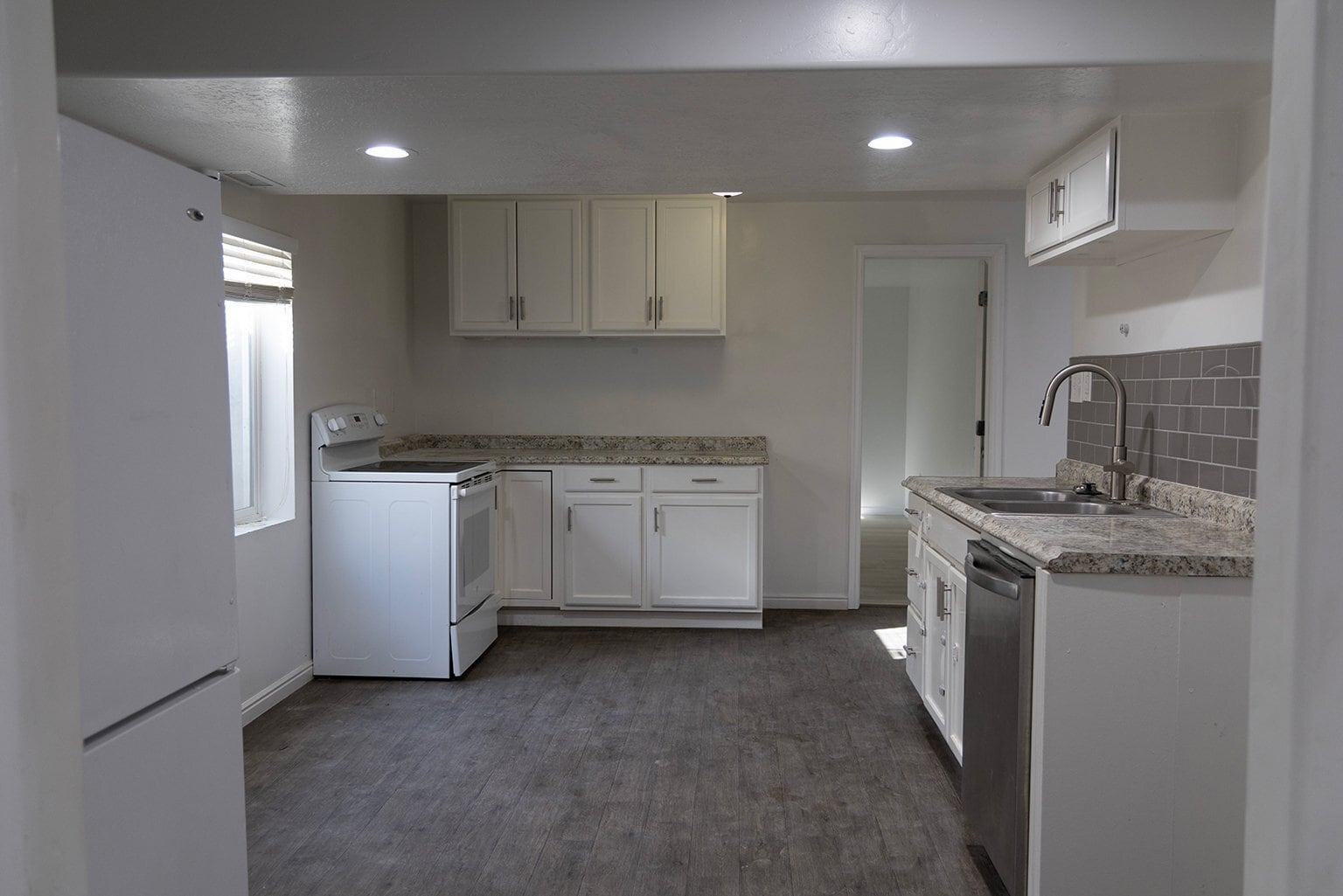 Building Photo - 1066 Searle Ln