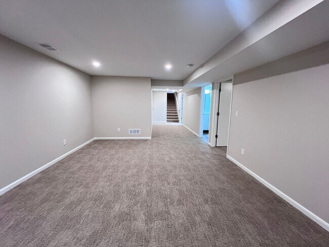 Building Photo - Recently Renovated Home within Walking Dis...