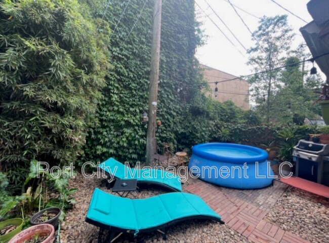 Building Photo - 1201 Union Ave