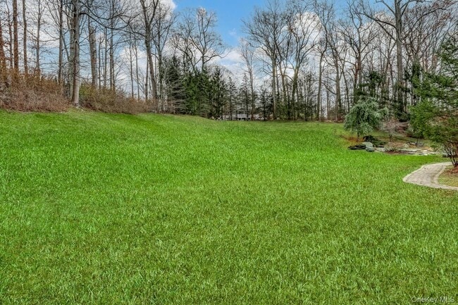 Building Photo - 22 Golden Rd