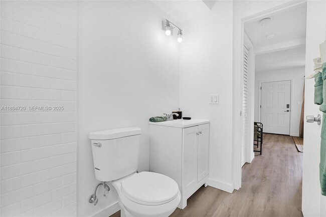 Building Photo - 13210 Memorial Hwy