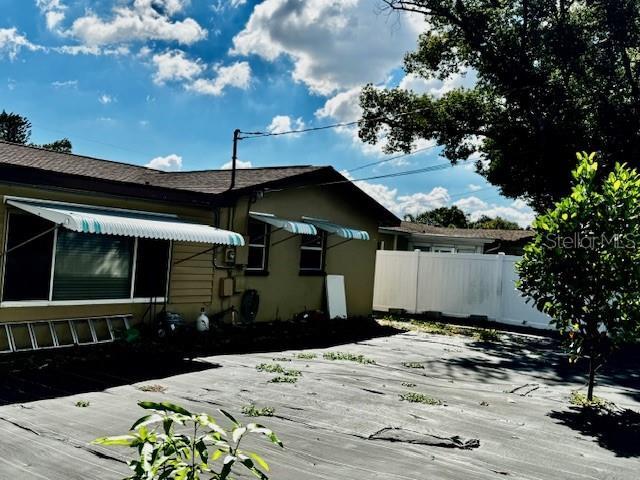 Building Photo - 1155 San Remo Dr