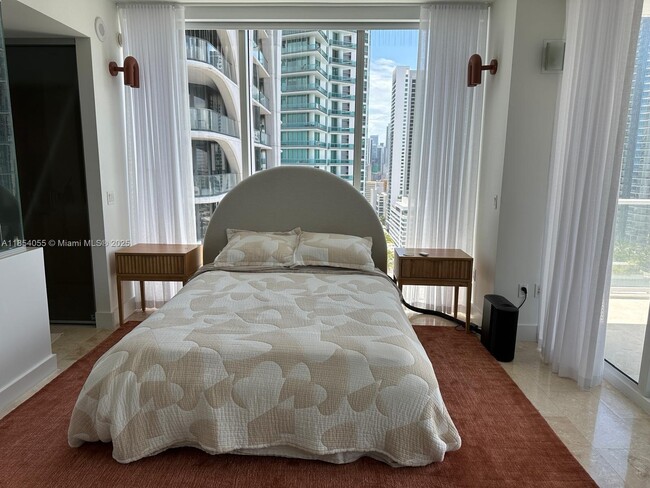 Building Photo - 1040 Biscayne Blvd