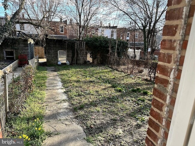 Building Photo - 4227 Euclid Ave