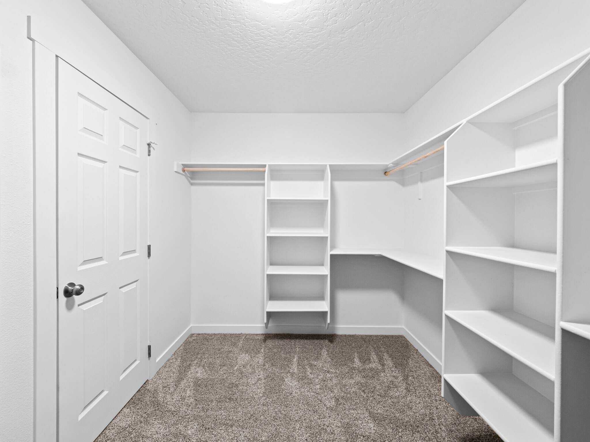 Building Photo - 9562 W Littlewood Dr
