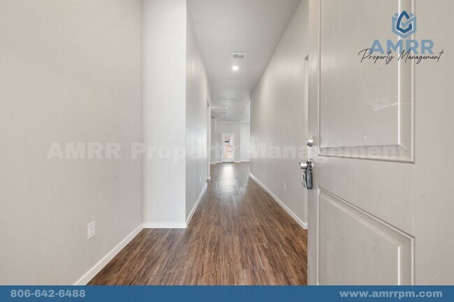 Building Photo - Modern 4-Bedroom Home – Perfect for Growin...