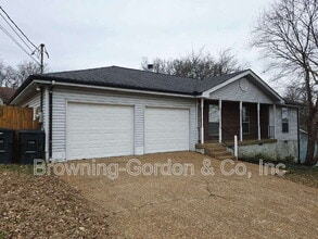 Building Photo - 243 Ash Grove Dr