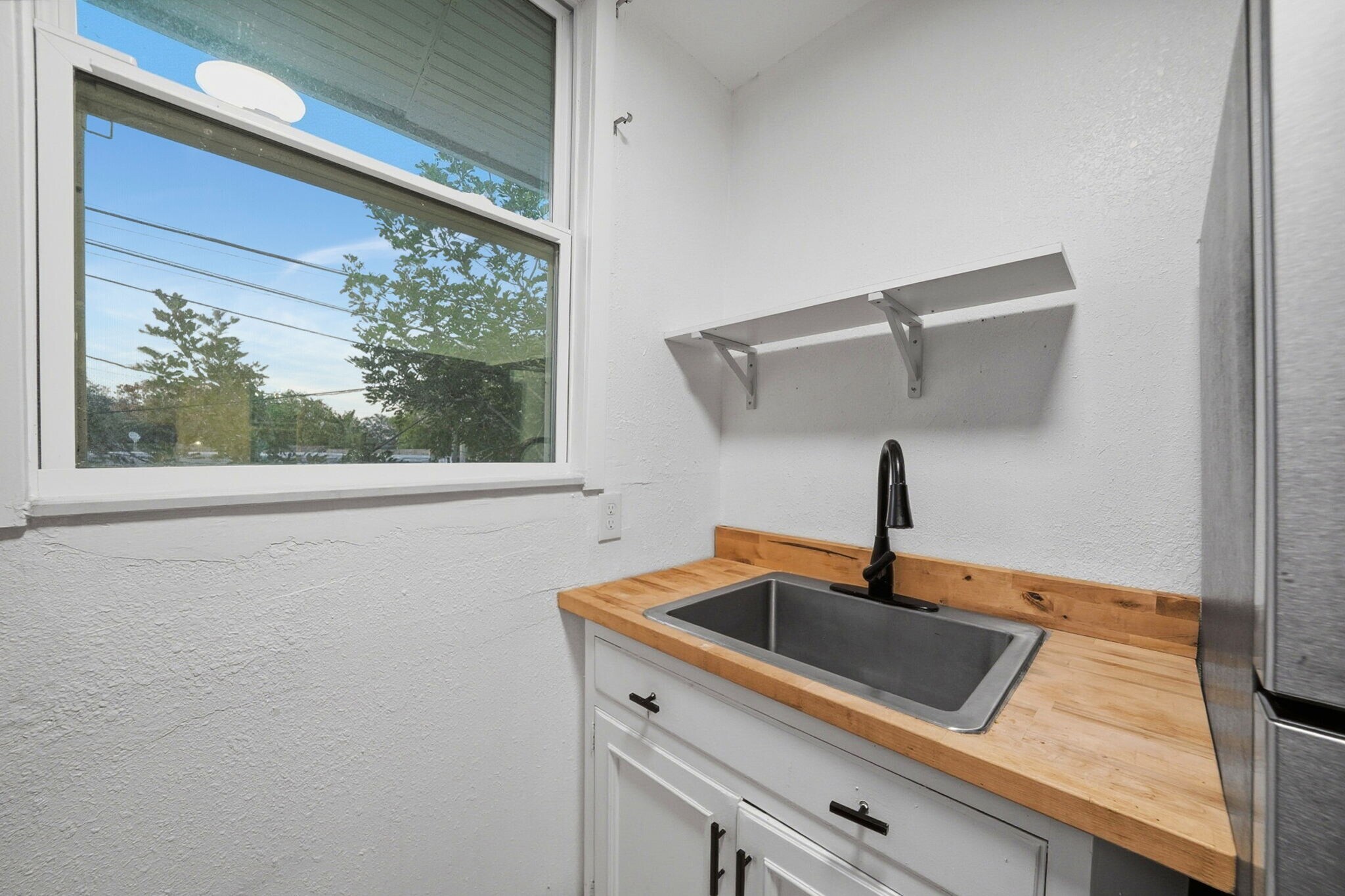 Building Photo - 1226 Easter Ave