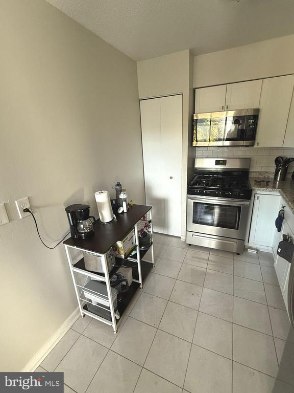 Building Photo - 4410 Oglethorpe St