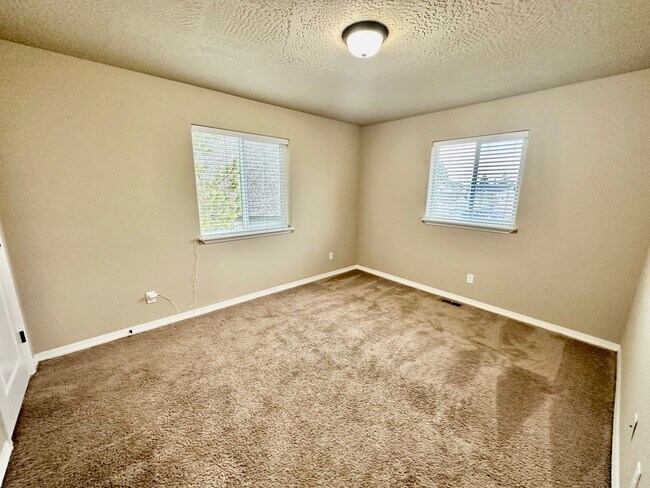 Building Photo - 9125 W Pirates Ct