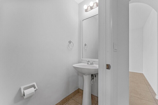 Building Photo - 6515 Diamond Springs Terrace