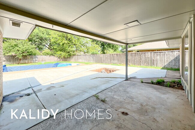 Building Photo - 3501 Baird Dr