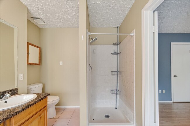 Building Photo - 319 Richvale Ln