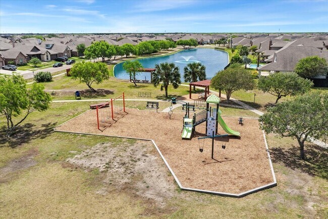 Building Photo - 7326 Tristan Dr