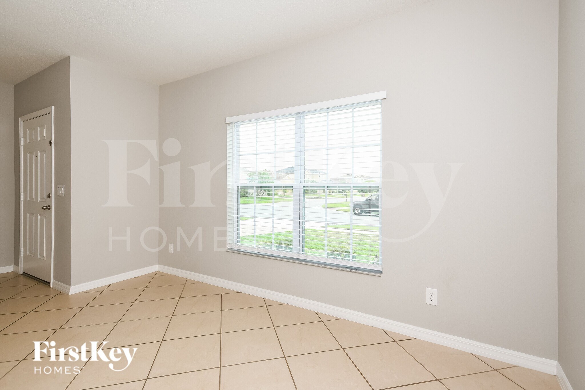 Building Photo - 4748 Rockvale Dr
