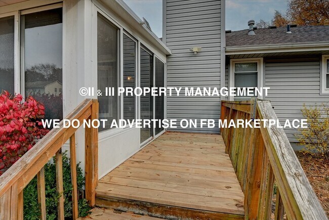 Building Photo - 1114 NE Richardson Pl