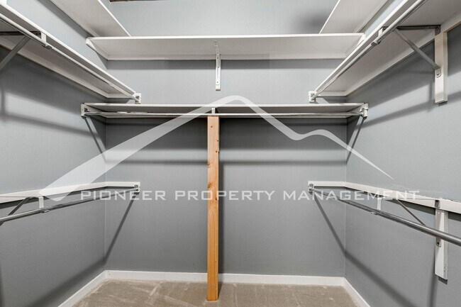 Building Photo - Modern Industrial Condo Downtown with Park...