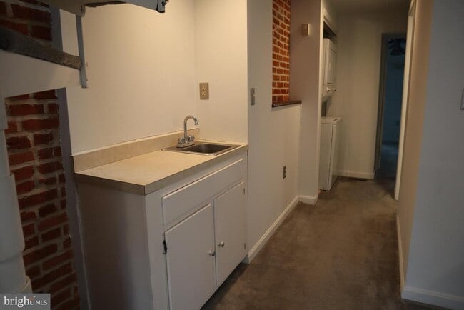 Building Photo - 36 E Wheeling St