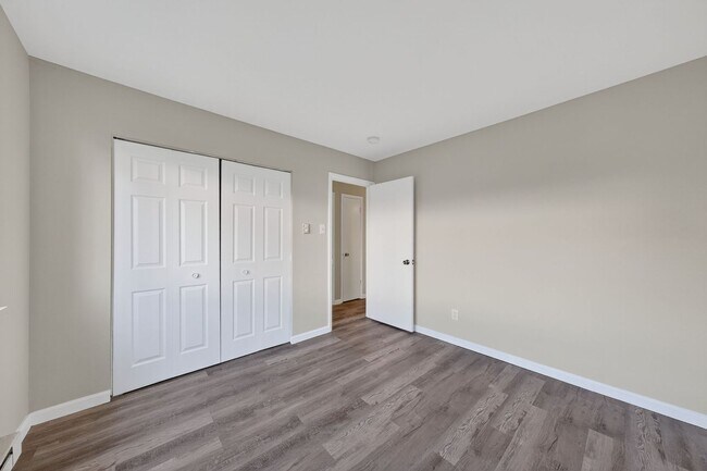 Building Photo - SECTION 8 WELCOME!8727 Sieloff Dr Unit B, Hazelwood, MO 63042