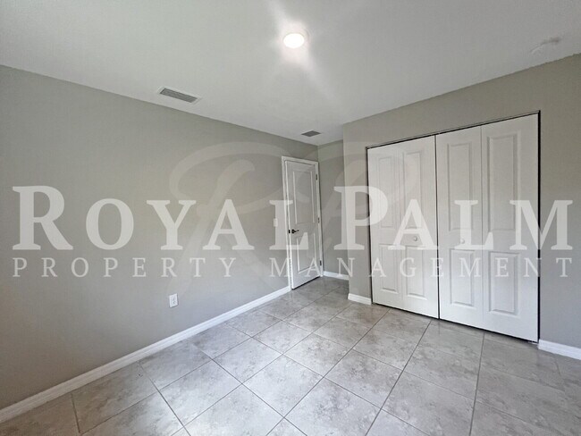 Building Photo - 2908 15th St W