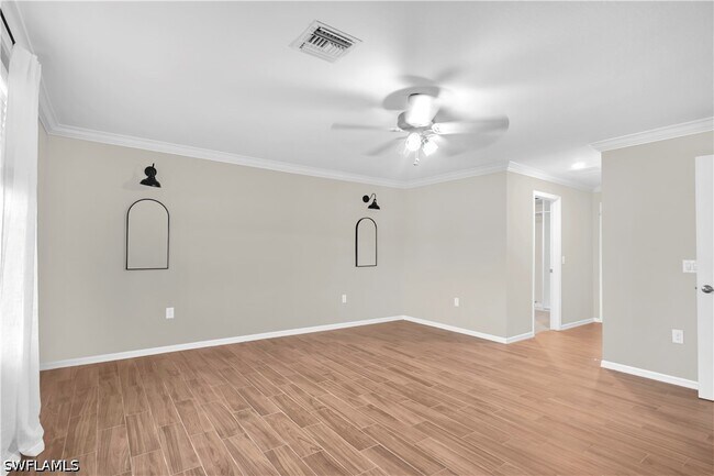 Building Photo - 11884 Boxelder Way