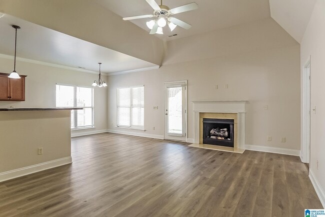 Building Photo - 108 Lorrin Ln