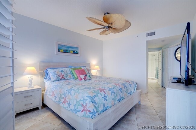 Building Photo - 5750 NE Island Cove Way