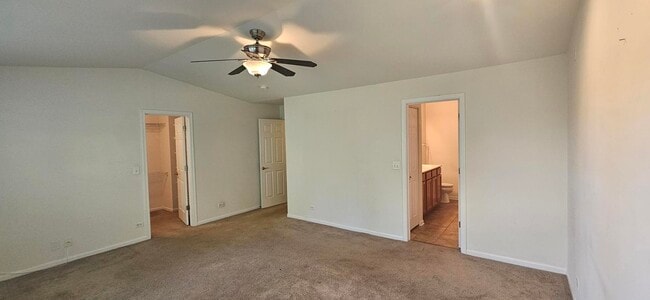 Building Photo - 2625 Christie Dr