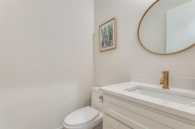 Building Photo - 1007 Mt Auburn Ave