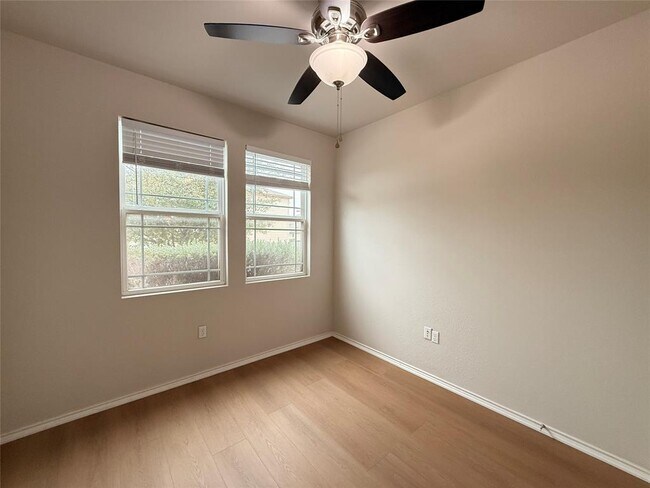 Building Photo - 1922 Tasmanian Tiger Trace