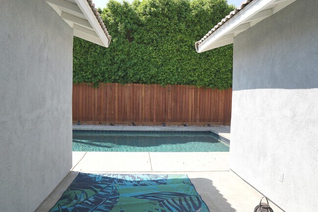 Building Photo - 51605 Avenida Ramirez