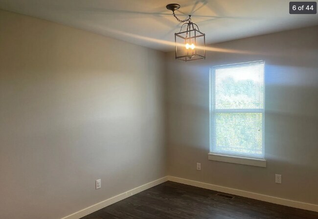 Building Photo - 3 Bedroom 2 Bathroom 2 CAR GARAGE