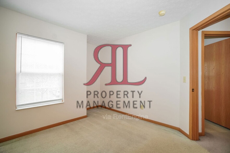 Building Photo - 3180 Omega Dr