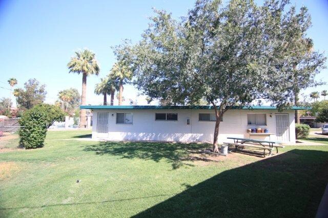 Building Photo - 14 Palms Apartments