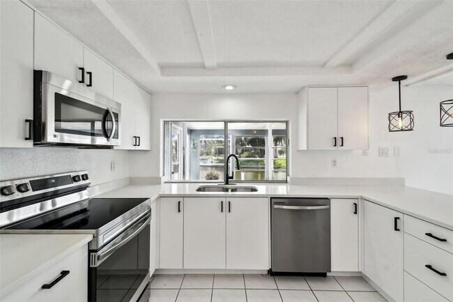 Building Photo - 3248 Rock Valley Dr