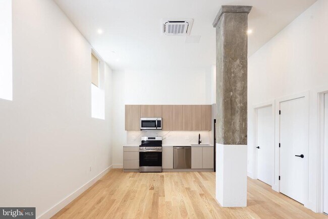 Building Photo - 1099 Germantown Ave