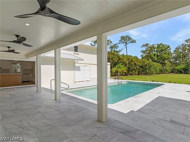 Building Photo - 6155 Standing Oaks Ln