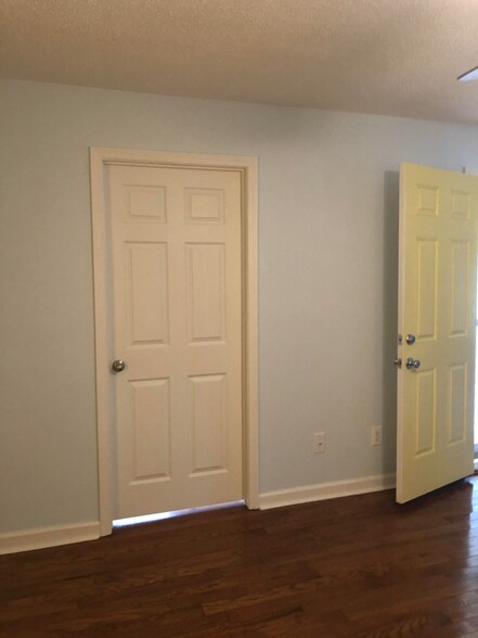 Building Photo - 1015 Franklin St