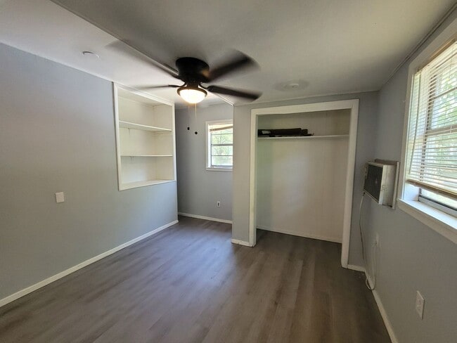 Building Photo - Home in Hot Springs